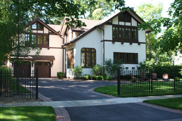 525 E Center Ave., Lake Bluff, IL 60044