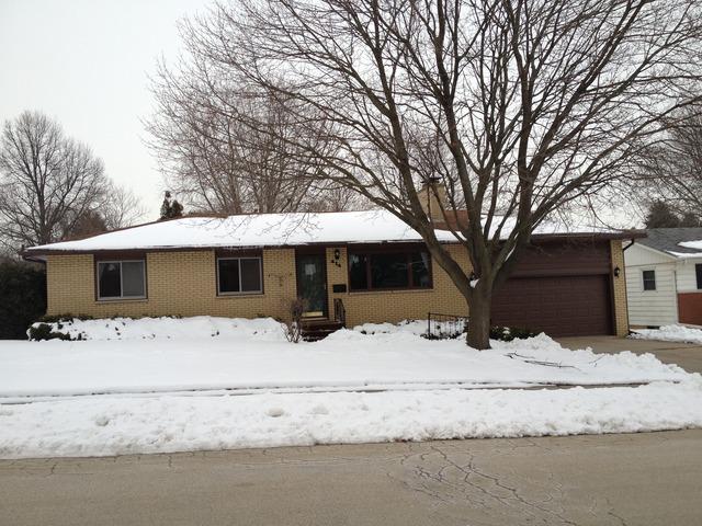 414 Fairmont Dr., Dekalb, IL 60115