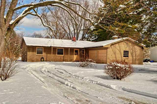 735 Considine Ave., Geneva, IL 60134