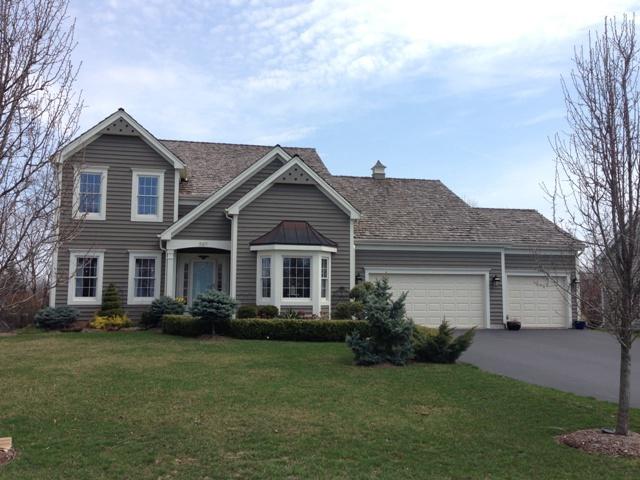 587 Oxford Ln., Lindenhurst, IL 60046