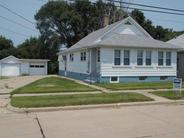 308 E Florence St., Oglesby, IL 61348
