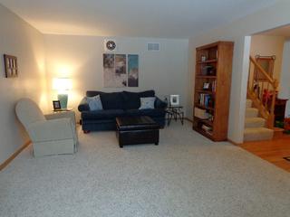 625 Knollwood Dr., Cary, IL 60013