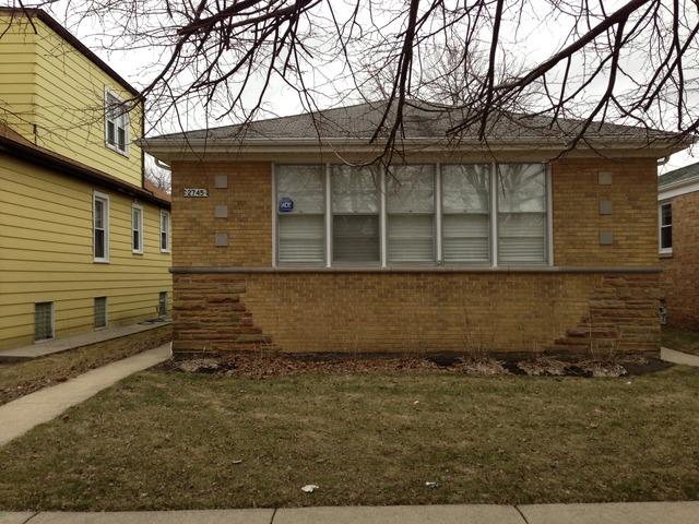 2745 W Morse St., Chicago, IL 60645