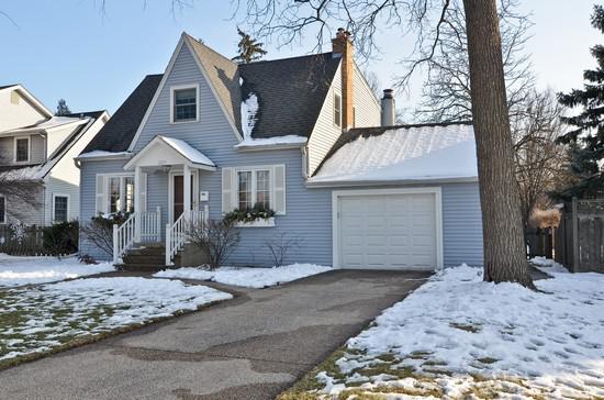 2227 Center Ave., Northbrook, IL 60062