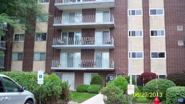 2900 Maple Ave. #12A, Downers Grove, IL 60515