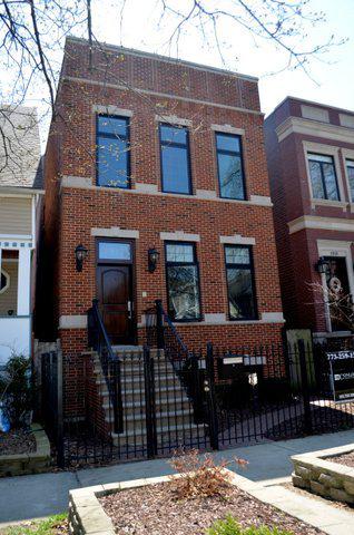 1917 W Nelson St., Chicago, IL 60657