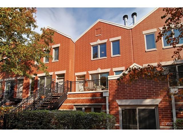 1522 W School St. #C, Chicago, IL 60657