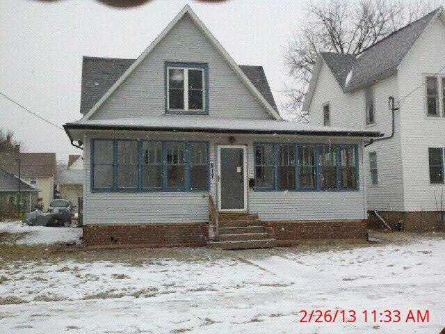 817 Grove St., Dekalb, IL 60115