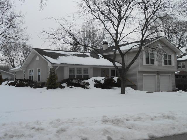 824 Blenheim Dr., Schaumburg, IL 60195