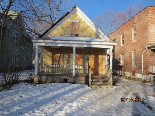 1811 8th St., Rockford, IL 61104