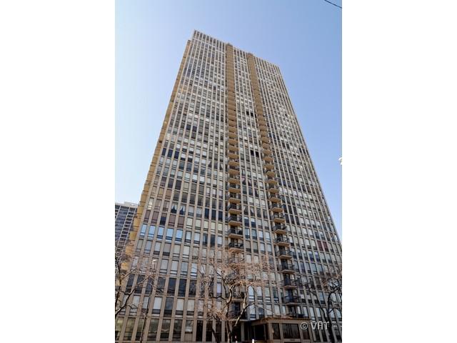 1660 N Lasalle St. #902, Chicago, IL 60614