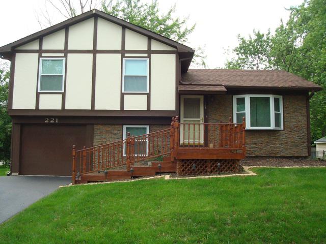 221 Shady Lane, Bolingbrook, IL 60440