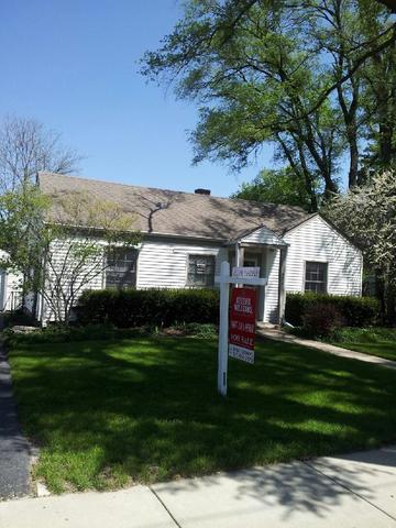 328 Lincoln Ave., Barrington, IL 60010