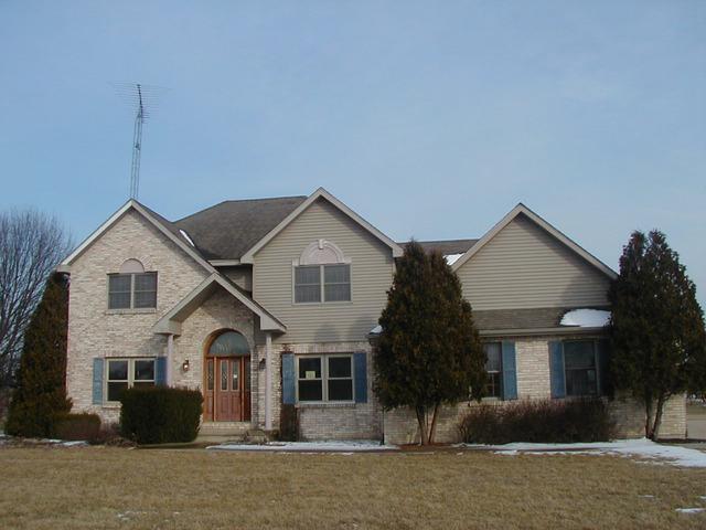 2998 Hickory Ln., Marseilles, IL 61341