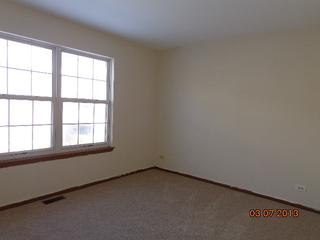 107 Parkview Dr., Wauconda, IL 60084