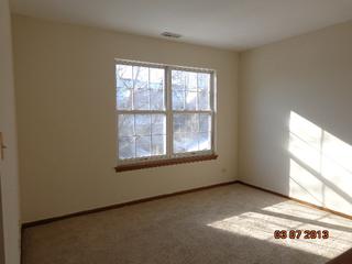 107 Parkview Dr., Wauconda, IL 60084