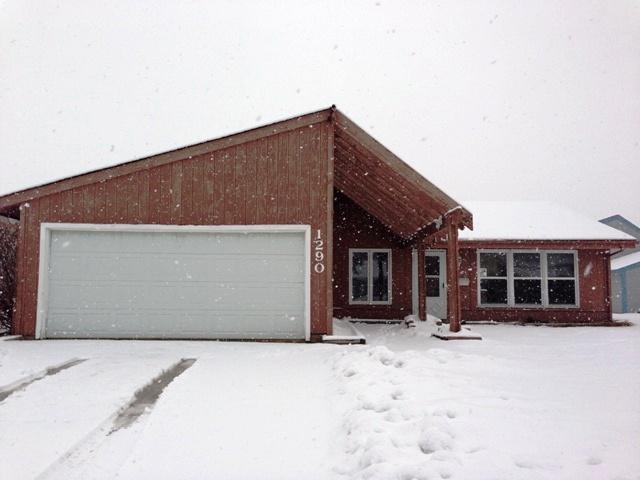 1290 Appletree Ln., Aurora, IL 60506