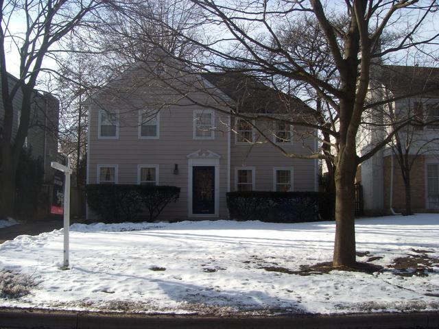 2433 Kenilworth Ave., Wilmette, IL 60091