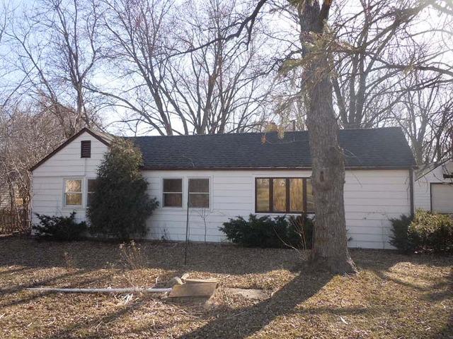 2825 Jackson Dr., Arlington Heights, IL 60004