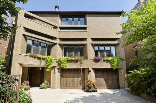 850 W Willow St., Chicago, IL 60614