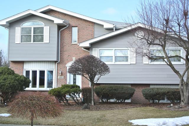 223 Burke Ct., Schaumburg, IL 60193