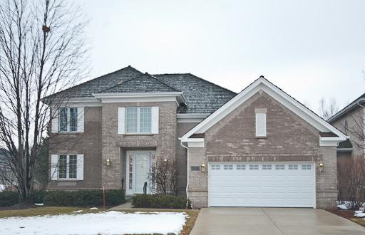 859 Turnberry Ln., Northbrook, IL 60062