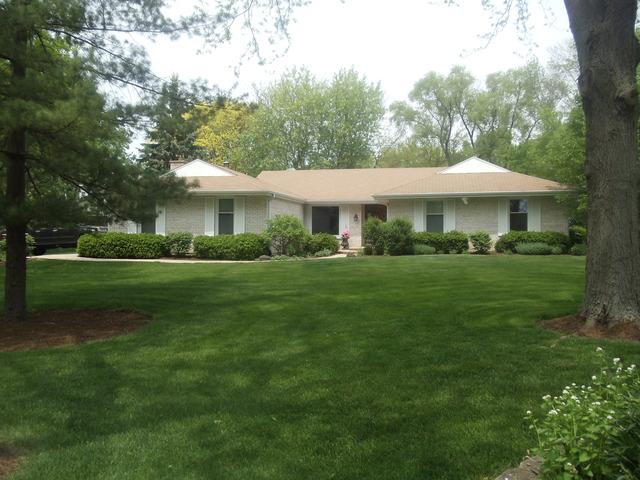 1208 Lake Shore Dr. N., Barrington, IL 60010