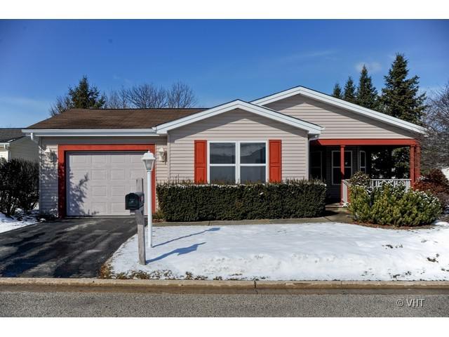 904 Shetland Ct., Grayslake, IL 60030