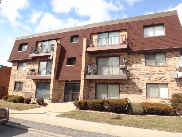 4821 W 109th St. #203, Oak Lawn, IL 60453