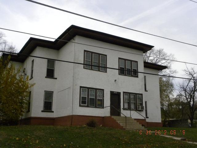 406 Prospect St., Elgin, IL 60120