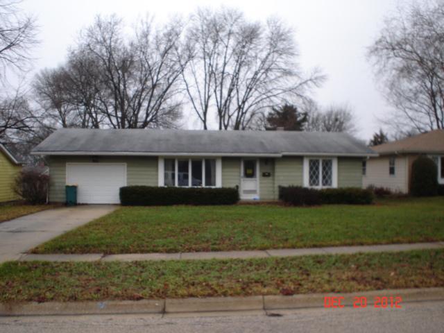 942 Wiltshire Dr., Mchenry, IL 60050