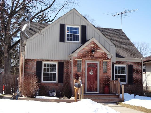 212 James Ave., Rockford, IL 61107