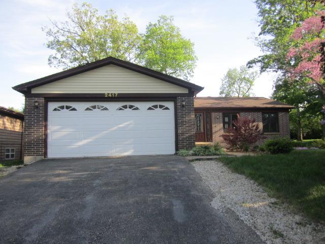 2417 Sunset Dr., Lindenhurst, IL 60046