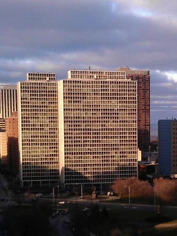340 W Diversey Pkwy. #1718, Chicago, IL 60657