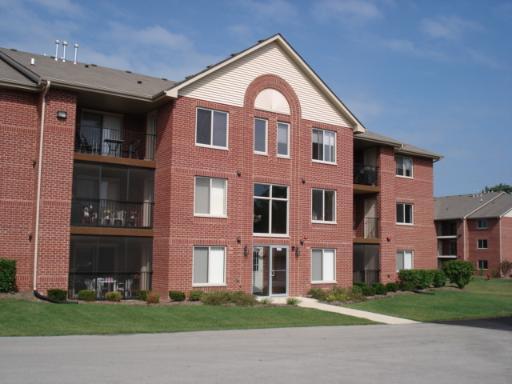 7020 Heritage Cir. #3B, Orland Park, IL 60462