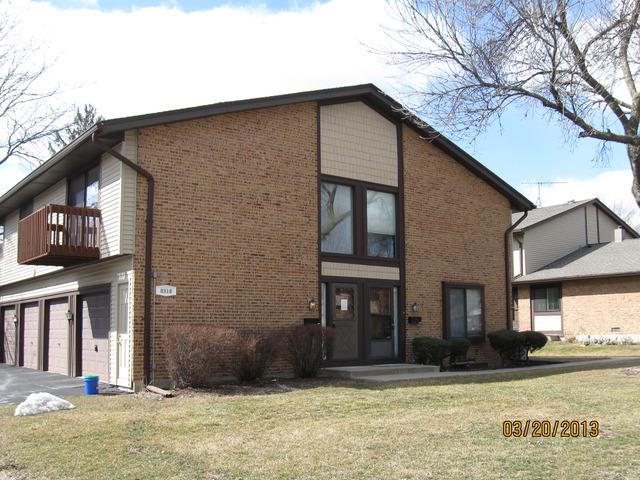 8318 Portsmouth Dr. #D, Darien, IL 60561