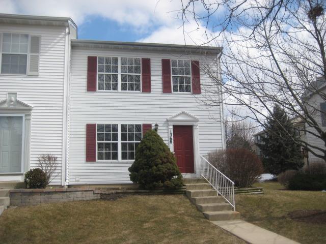 1368 Arlington Ct., Geneva, IL 60134