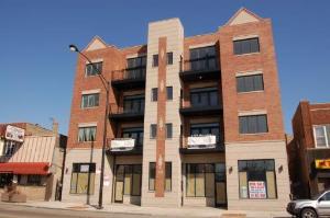 2450 W Montrose Ave. #4N, Chicago, IL 60618