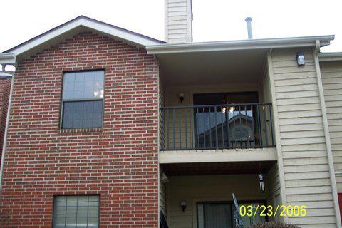 1921 N Hicks Rd. #204, Palatine, IL 60074