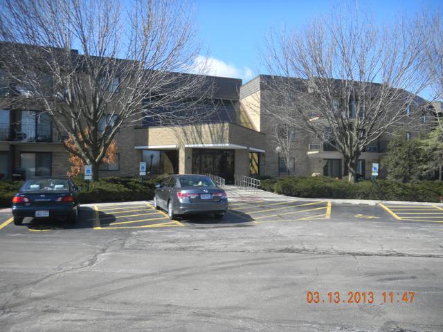 5550 Astor Ln. #101, Rolling Meadows, IL 60008