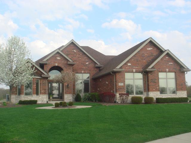 7850 Northwoods Ct., Frankfort, IL 60423