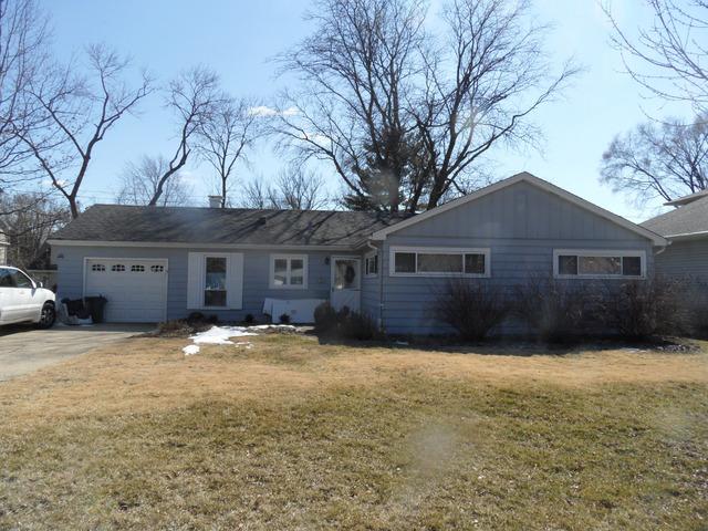 706 Parkway Dr., Wheaton, IL 60187
