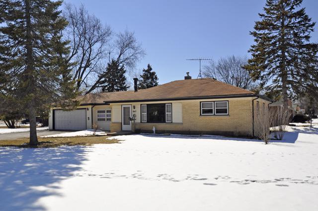 847 Mckinley Ave., Mundelein, IL 60060