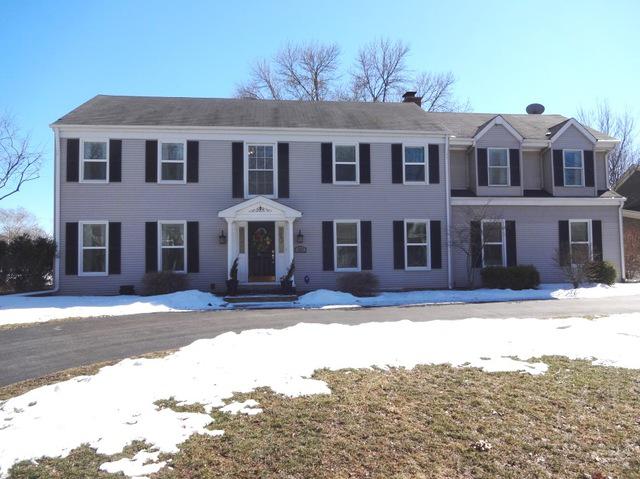 1211 Lake Shore Dr., Barrington, IL 60010