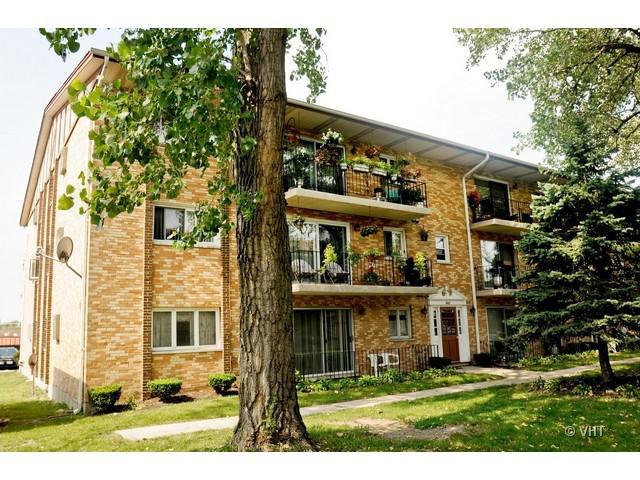 10605 S Southwest Hwy. #2C, Worth, IL 60482