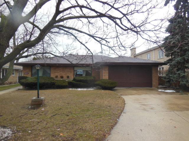 6525 N Lawndale Ave., Lincolnwood, IL 60712