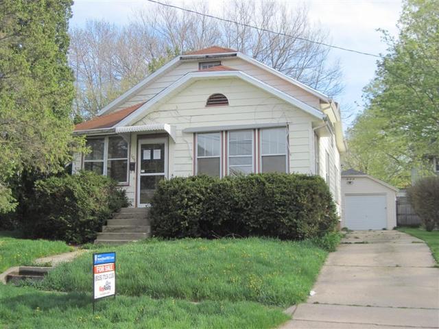 106 E Wayne St., Freeport, IL 61032
