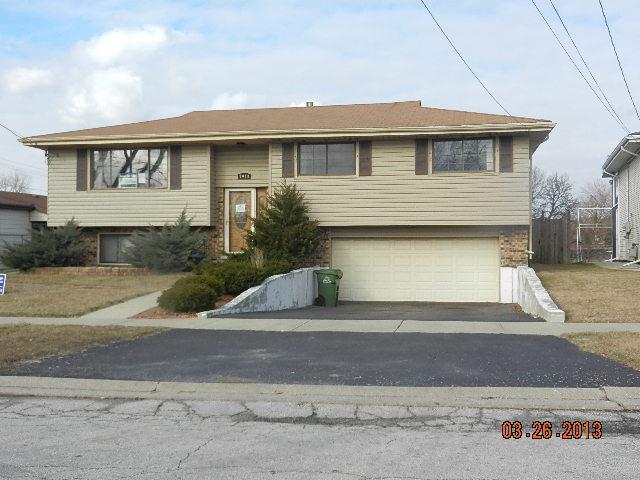 9048 Crescent Ct., Oak Lawn, IL 60453
