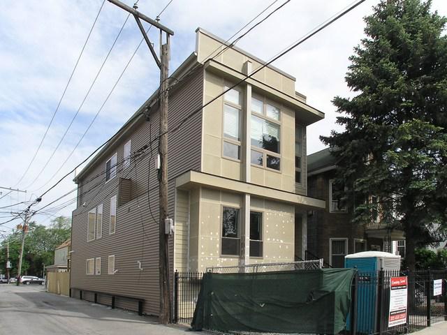 2914 N Gresham Ave., Chicago, IL 60618