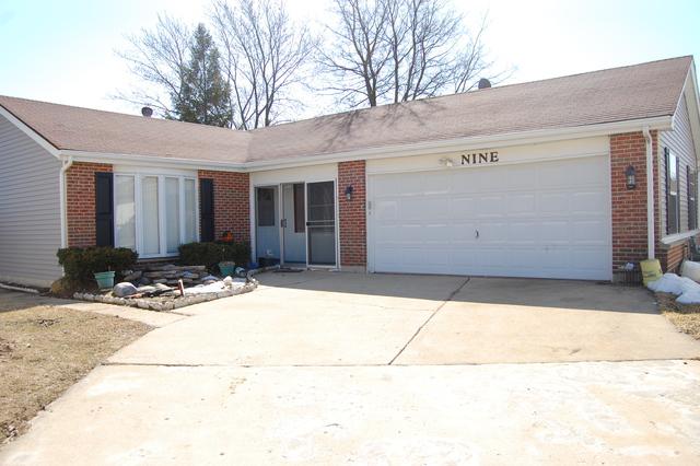 9 Middlebury Ct., Streamwood, IL 60107